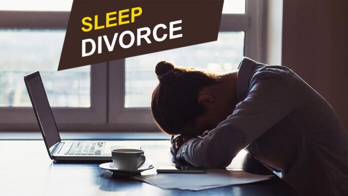 Sleep Divorce: स्‍लीप डिवोर्स क्या है? पति-पत्नी के बीच बढ़ रहा है इसका चलन