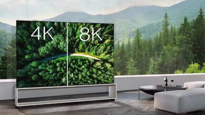4K TV vs 8K TV: Smart TV खरीदने से पहले जान लें ये बड़ा फर्क, वरना हो सकता है पैसों का नुकसान