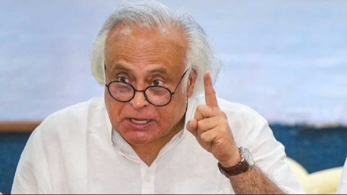 E20 Petrol पर बढ़ा सियासी घमासान! जयराम रमेश ने उठाए कई सवाल बोले- 'लोग जवाब मांग रहे हैं'