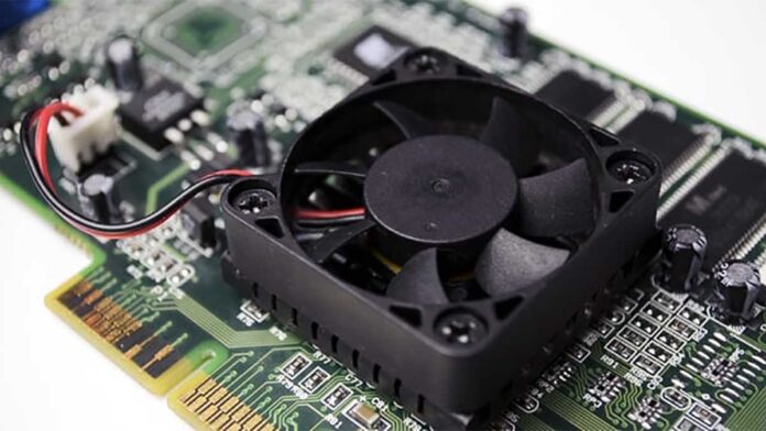 Laptop Fan Noise से परेशान? Service Center जाने से पहले घर पर ही आजमाएं ये आसान Tricks