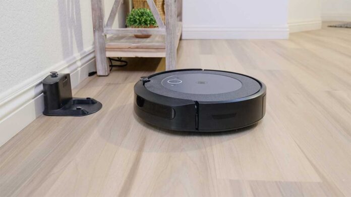 Robot Vacuum Cleaner: झाड़ू-पोछे की टेंशन खत्म! खुद घर साफ करेगा ये Smart Robot, जानिए कीमत और फीचर्स